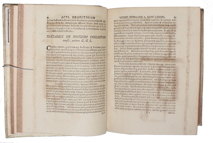De Lineis Opticis, et alia; Excerpta ex literis ad--- (+) Schediasma de Resistentia Medii, & Motu projectorum gravium in medio resistente. (+) Tentamen de Motuum Coelestium causis. (+) De Linea Isochrona, in qua grave sine acceleratione descendit, & de...