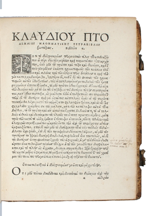 [Tetrabiblos]. Hoc in libro nunquam ante typis aeneis in lucem edita haec insunt. [Greek:] KLAUDIOU ptolemaiou plousieos tetrabiblos sotaxis, pros Syron adelfos. TOU AUTOU karpos, pros ton auton Syros. [Latin:] Claudii Ptolemaei Pelusiensis libri quat...