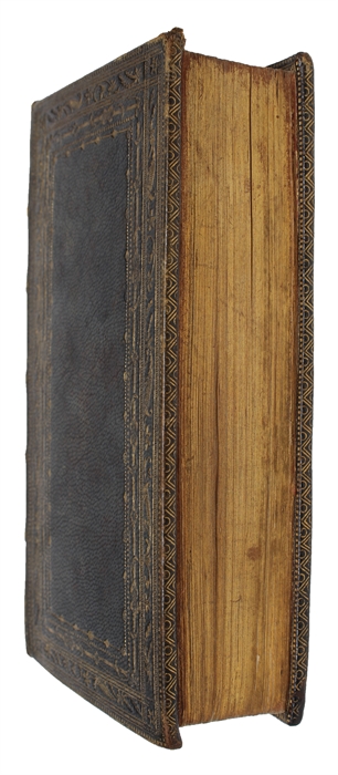 L'Office du soir, suivant le breviaire de Paris, contenant, En Latin & en Francois, Les None, Vêpres & Complies de tous les Dimanches & de toutes les Fêtes de l'Année, avec les antiennes de Magnificat, & les Oraisons propres par lesquelles on fait...