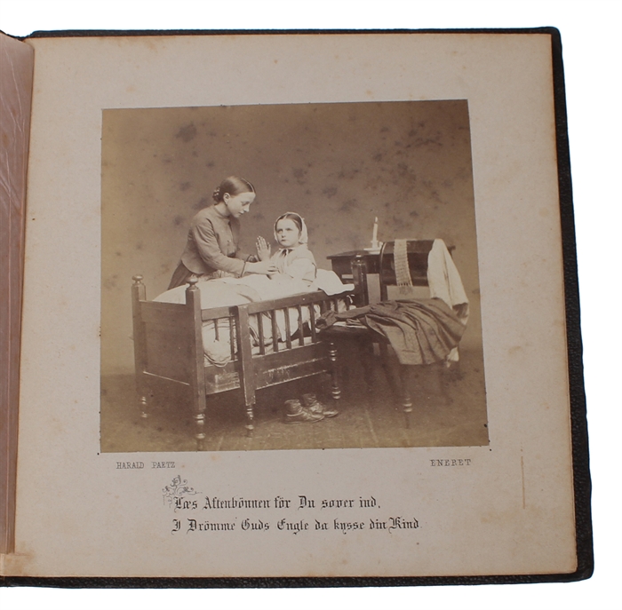Fotograferede Børnegrupper med tildigtede Riim [i.e. Photographed Groups of Children by Harald Petz Accompanied by Rhymes by H.C. Andersen]. 