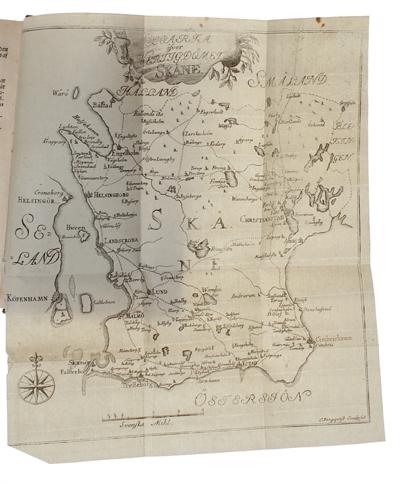 Skånska Resa, På Höga Öfwerhetens Befallning Förrättad År 1749. Med Rön och Anmärkningar Uti Oeconomien, Naturalier, Antiquiteter, Seder, Lefnads-sätt. Med Tilhörige Figurer.